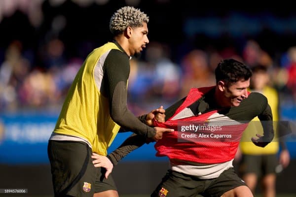 "Барселона" уч футболчисини сотишга тайёр 