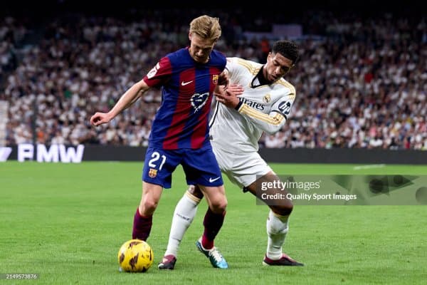 Машҳур ярим ҳимоячи "Барселона"нинг таклифига жавоб бермаяпти