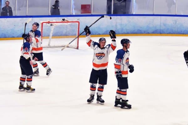 Хоккей. "Семурғ" финалда