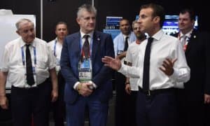 Финалдан сўнг Франция президенти Хорватия терма жамоаси кийиниш хонасига кирди (ФОТО)