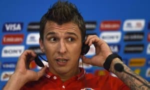 Манжукич хорватиялик мухлисларни меҳмон қилди