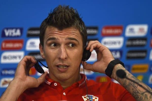 Манжукич хорватиялик мухлисларни меҳмон қилди