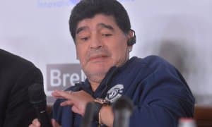 Марадона Мексиканинг қуйи дивизион жамоасини бошқариши мумкин