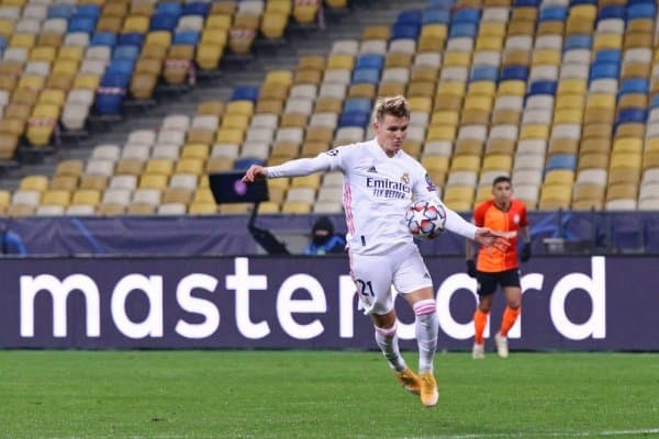 “Реал” футболчисига нарх қўйди