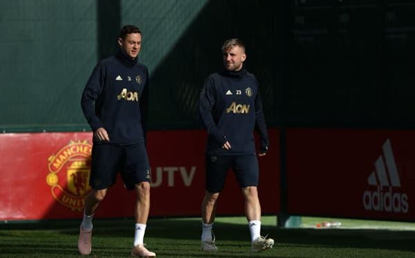 "Манчестер Юнайтед" футболчиларини Дубайга юбормоқда