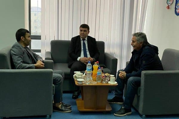 Вадим Aбрамов ва Aзиз Ҳайдаров кеча Наманган вилояти ҳокими билан учрашди