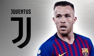 Артур "Юве"да тиббий кўрикдан ўтиш учун Туринга етиб келди