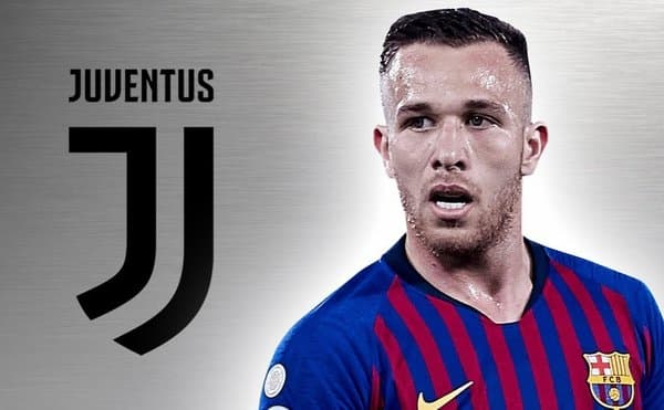 Артур "Юве"да тиббий кўрикдан ўтиш учун Туринга етиб келди