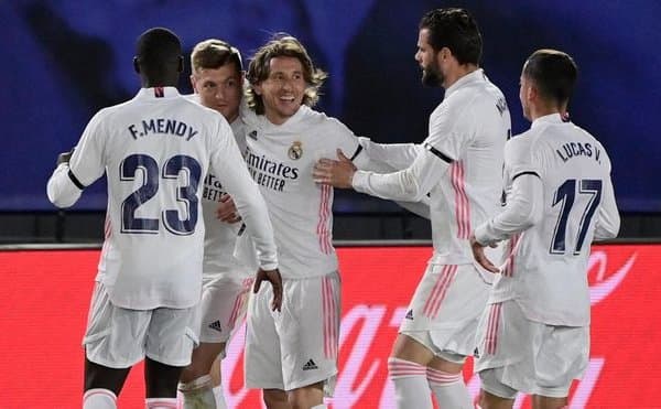 "Реал" фойдасиз футболчисидан қутилмоқчи