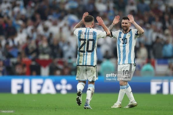 МакАлистер: "Месси АПЛда бемалол ўйнай олади"