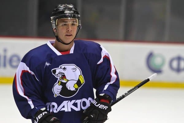 "Ҳумо" "Трактор" тарбияланувчиси билан шартнома имзолади