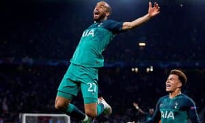 Линекер ва Фердинанд Моуранинг 96-дақиқада киритган голидан сўнг қандай ҳолатга тушишди? (видео)