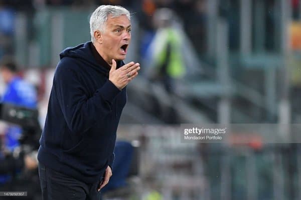 Бууум! Моуриньони Саудия Арабистони бош мураббийлик постида кутишяпти