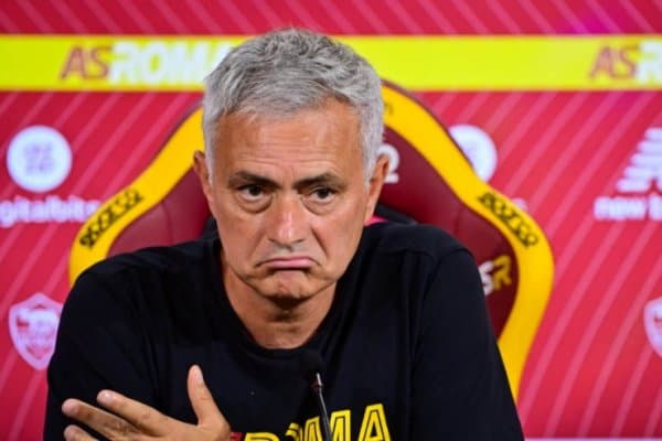 Моуриньонинг футболи самара бермаяпти