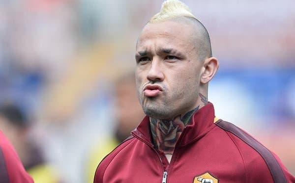 Ража Наингголан: Шоуни хоҳласангиз, Англия футболини томоша қилинг