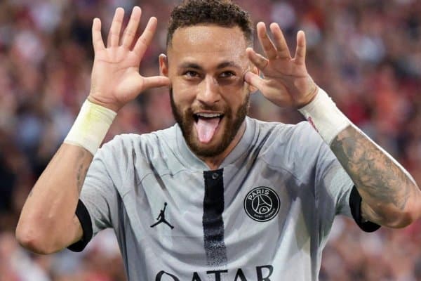Неймар ПСЖдан кетишини ошкор қилиб қўйди