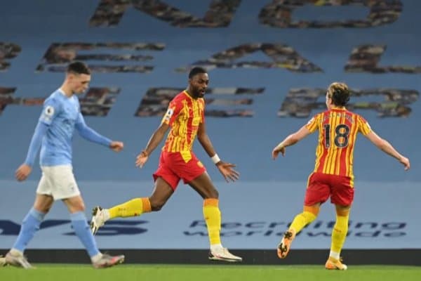 "Манчестер Сити" чемпионат аутсайдери билан очколарни бўлишиб олди