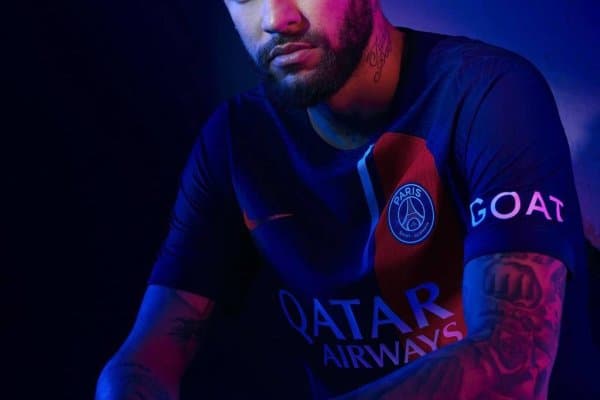 ПСЖ янги мавсум учун уй либосини намойиш қилди (видео)