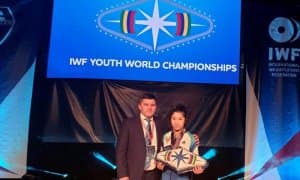 Бунақаси тарихда бўлмаган! 14 ёшли оғир атлетикачи қизимиз мутлақ жаҳон чемпиони бўлди