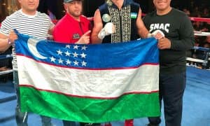 Яна бир енгилмас боксчимиз океан ортида ғалаба қозонди