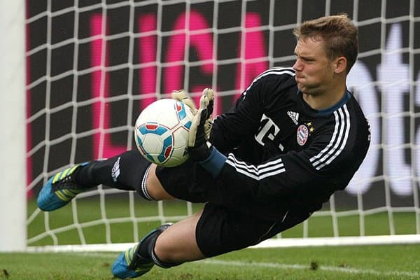 Мануэль Нойер фаолиятини қачон якунлашини айтди