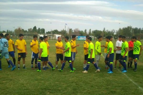 "Чарм тўп". Нурафшонликлар вилоят босқичига чиқишди