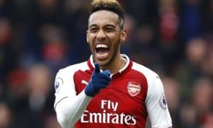 Обамеянг Эмерини мақтади