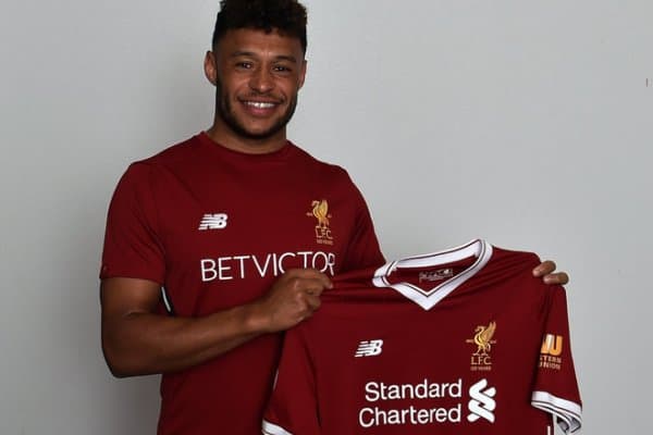 Окслейд-Чемберлен узоқ муддатли даволанишдан сўнг яна сафга қайтмоқда