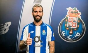 "Порту" етакчи футболчиси билан янги шартнома имзолади