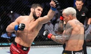 UFC 280. "And Neeeeew" Ислам Махачев Оливейрани бўғиб қўйди