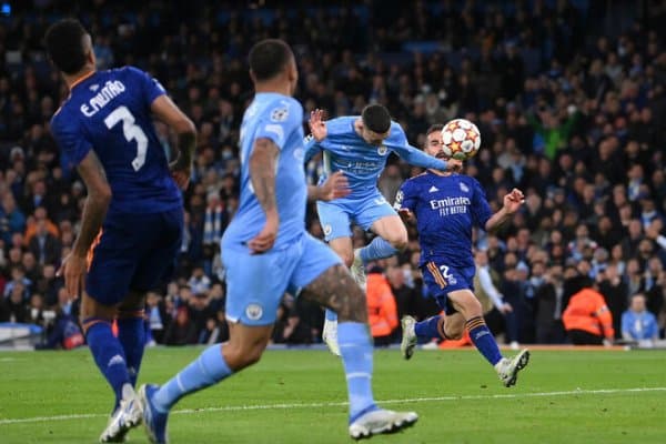 Мен чиққан жойларда кўпчилик оёққа туролмайди