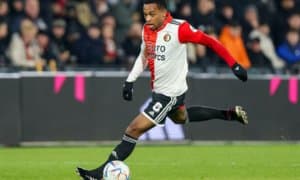 Ана холос: Бир футболчига 9 та жамоа харидор