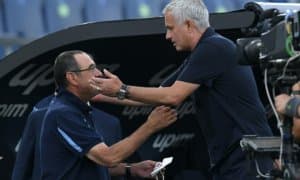 Моуриньо ҳамкасби Саррини ерга урди