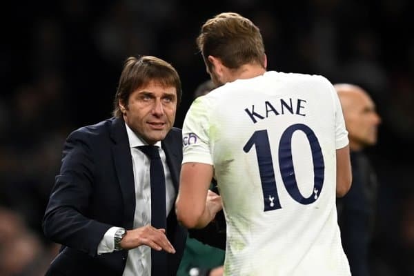 “Тоттенхэм” ўнта мураббийдан бирини танлайди