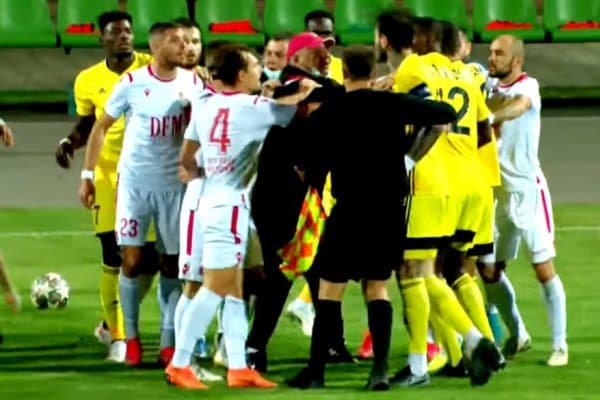 “Шериф” футболчилари майдонда муштлашди