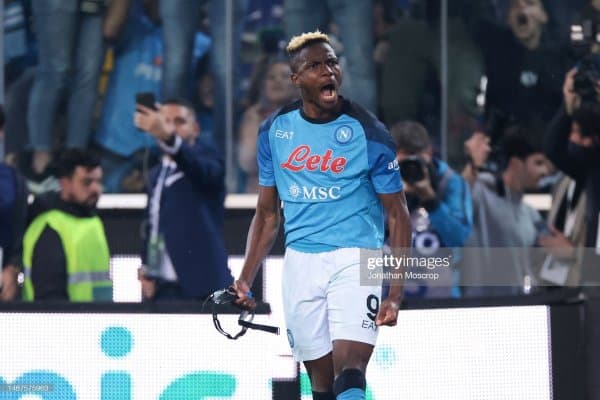 Балотелли чемпион бўлган Осимхенга: "Ҳали ҳам нима қилганингни англамаяпсан"