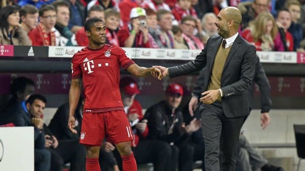 Биласизми? "Манчестер Сити" ёзда "Ювентус"дан Дуглас Костани сотиб олмоқчи бўлган