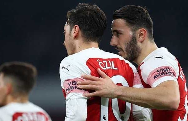 Ўзил "Барселона"га ўтиши мумкин