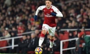 "Арсенал" раҳбарияти Ўзилни нега трансферга қўймоқчи?