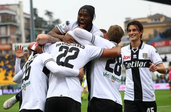 "Парма" - "Сассуоло" 2:1 (видео)