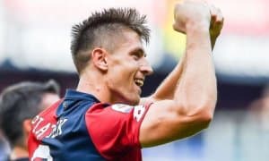 Пентек яна гол урди ва тўпурарлик пойгасида Роналдудан ўзиб кетди