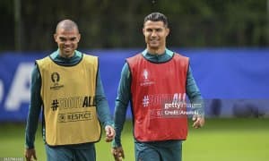 Яна бир афсона фаолиятини якунлаш арафасида