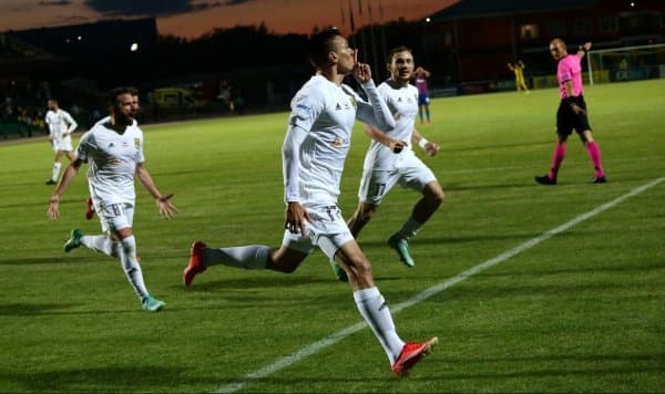 Ҳужумчимиз саккизта легионер билан бирга ўйнайди