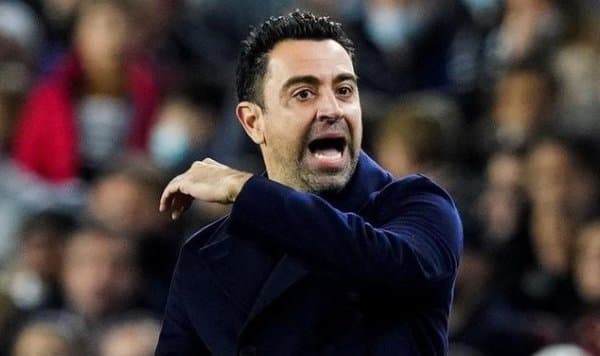 Хави “Барса”нинг энг зўр ўйинчиси номини айтди