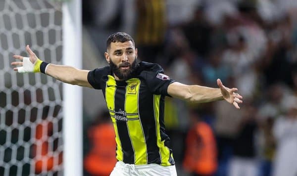 Бензема: Ҳаммаси ёлғон!