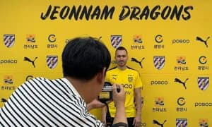 Ўзбекистон терма жамоасининг яна бир футболчиси легионерга айланди (Фото)