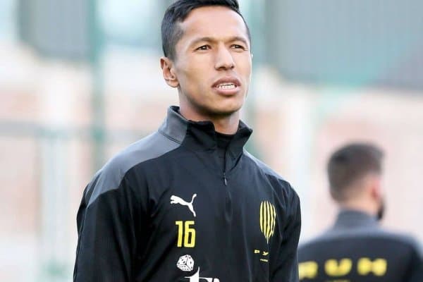 "Рух" - "Десна": Абдихолиқов асосий таркибдами?