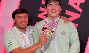 Оғир атлетика. Шарофиддин Амриддинов Олимпиада чемпионидан олтин медални тортиб олди