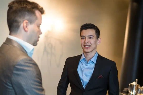 "WR Chess Masters": Нодирбек Абдусатторов дунёнинг иккинчи рақамли шахматчисига қарши дона сурди (натижалар ва жуфтликлар)