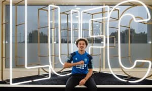 Расман! "Лидс" "Челси"дан футболчи сотиб олди